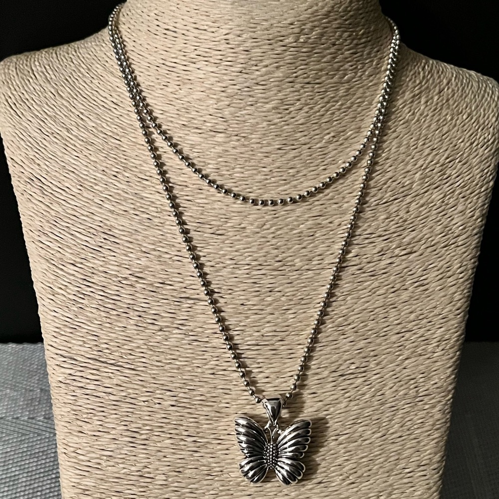 LAGOS PRE-LOVED AUTHENTIC “RARE WONDERS” STERLING SILVER BUTTERFLY NECKLACE - Picture 6 of 15
